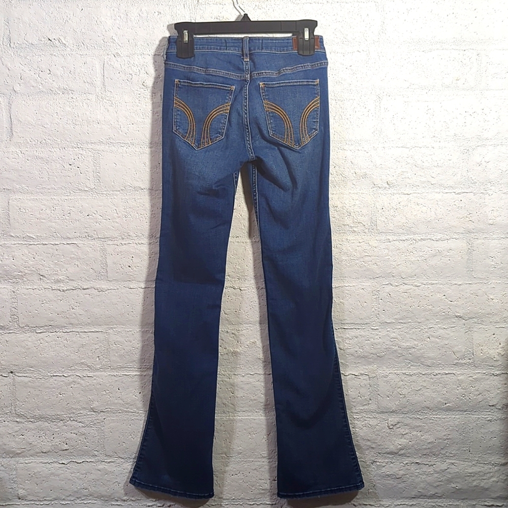 Hollister Low-Rise Boot Cut Jeans 3R - Picture 4 of 9